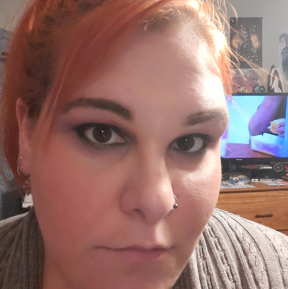 Meet your Posher, Samantha - Picture 3 of 3